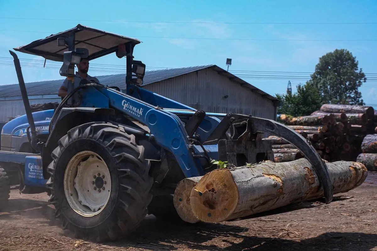 Tractor